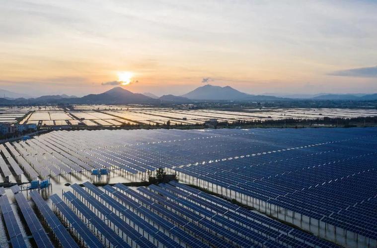 脫褲子放屁？為什么要用光伏發(fā)電，用電制取氫氣，再用氫氣發(fā)電？